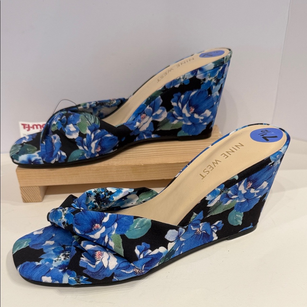 Nine West Floral Blue and Black Wedges NWT-FINAL PRICE!
